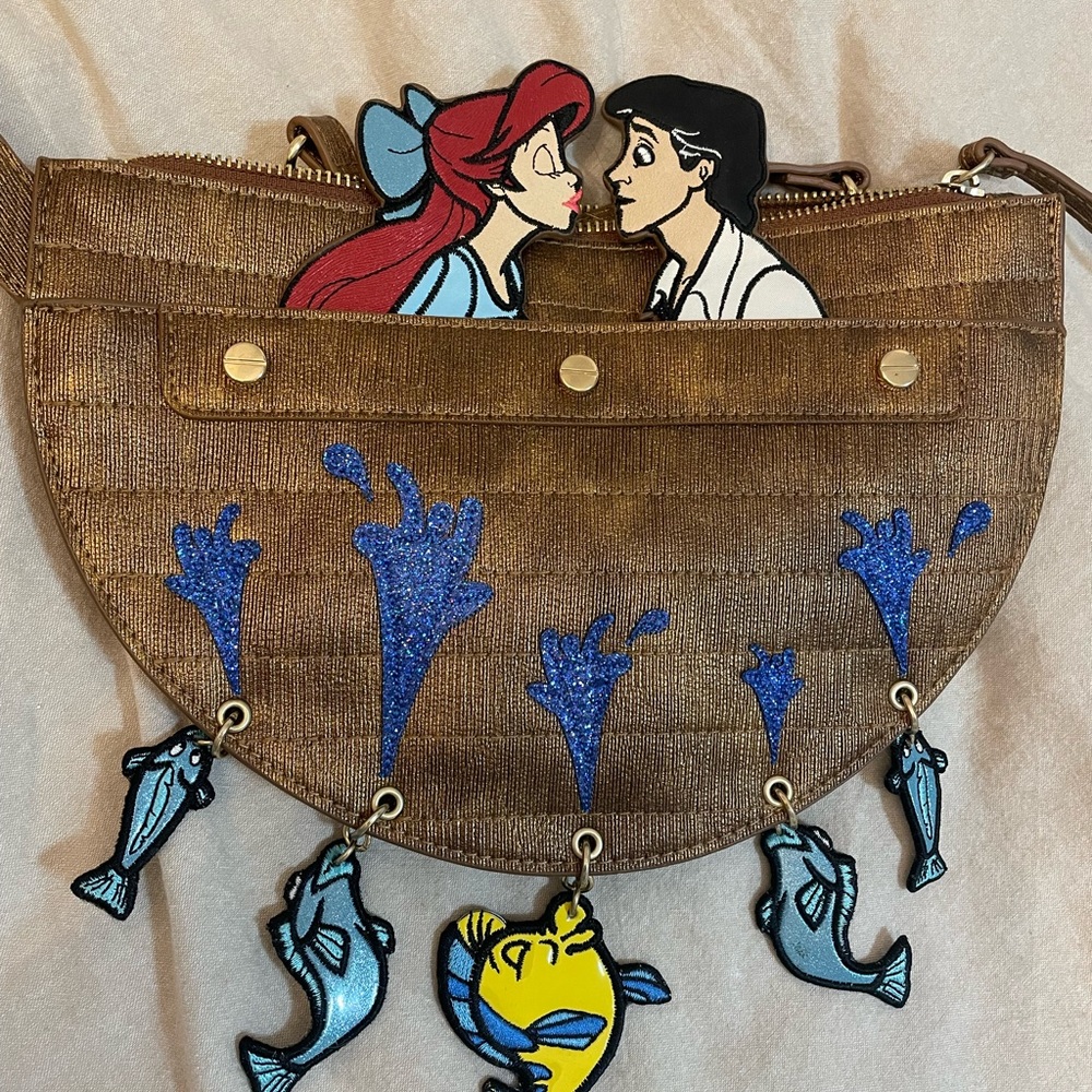- Disney Danielle Nicole Bag - Ariel & Prince Eric in Boat - Kiss The Girl